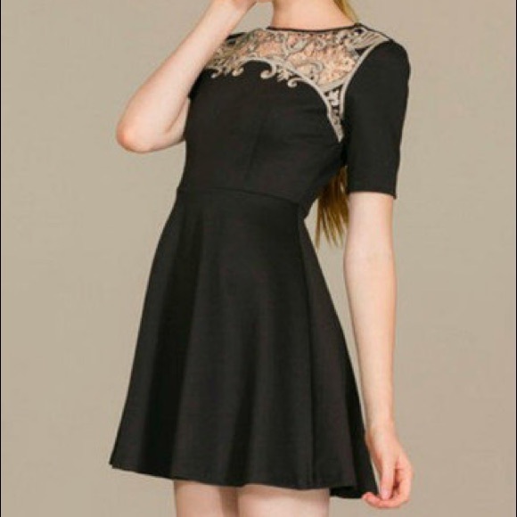 Jealous Tomato Short Dress - Black and Gold - Lace - Size Medium - Picture 5 of 5